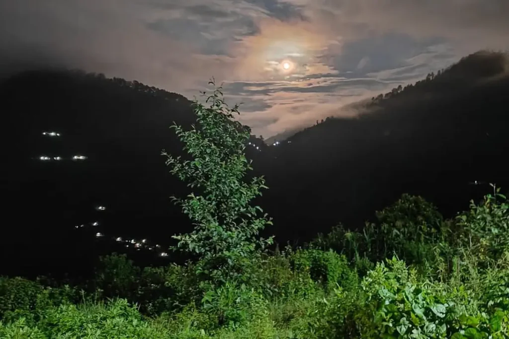 Featured image for “Short Trip with Friends and Nature”